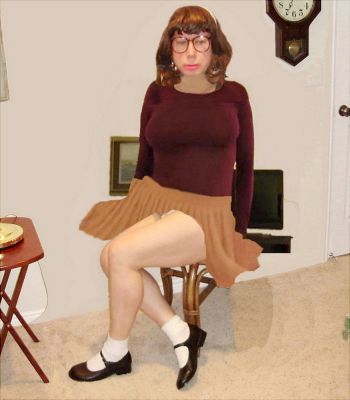 krissy
Keywords: stockings bra cd cotton crossdresser cute effeminate feminine girlie girly heels legs miniskirt knickers panties underwear undies upskirt pretty transvestite